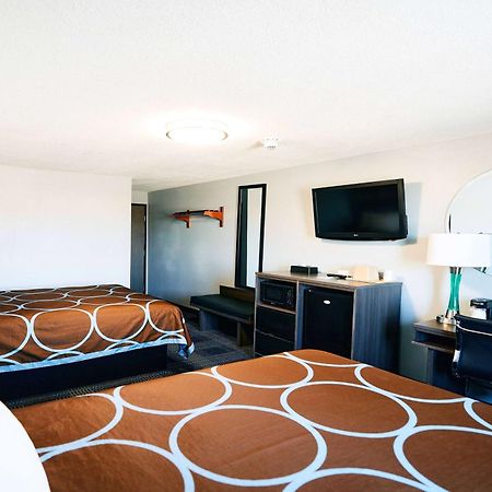 Hotel Super 8 By Wyndham Pueblo Zewnętrze zdjęcie