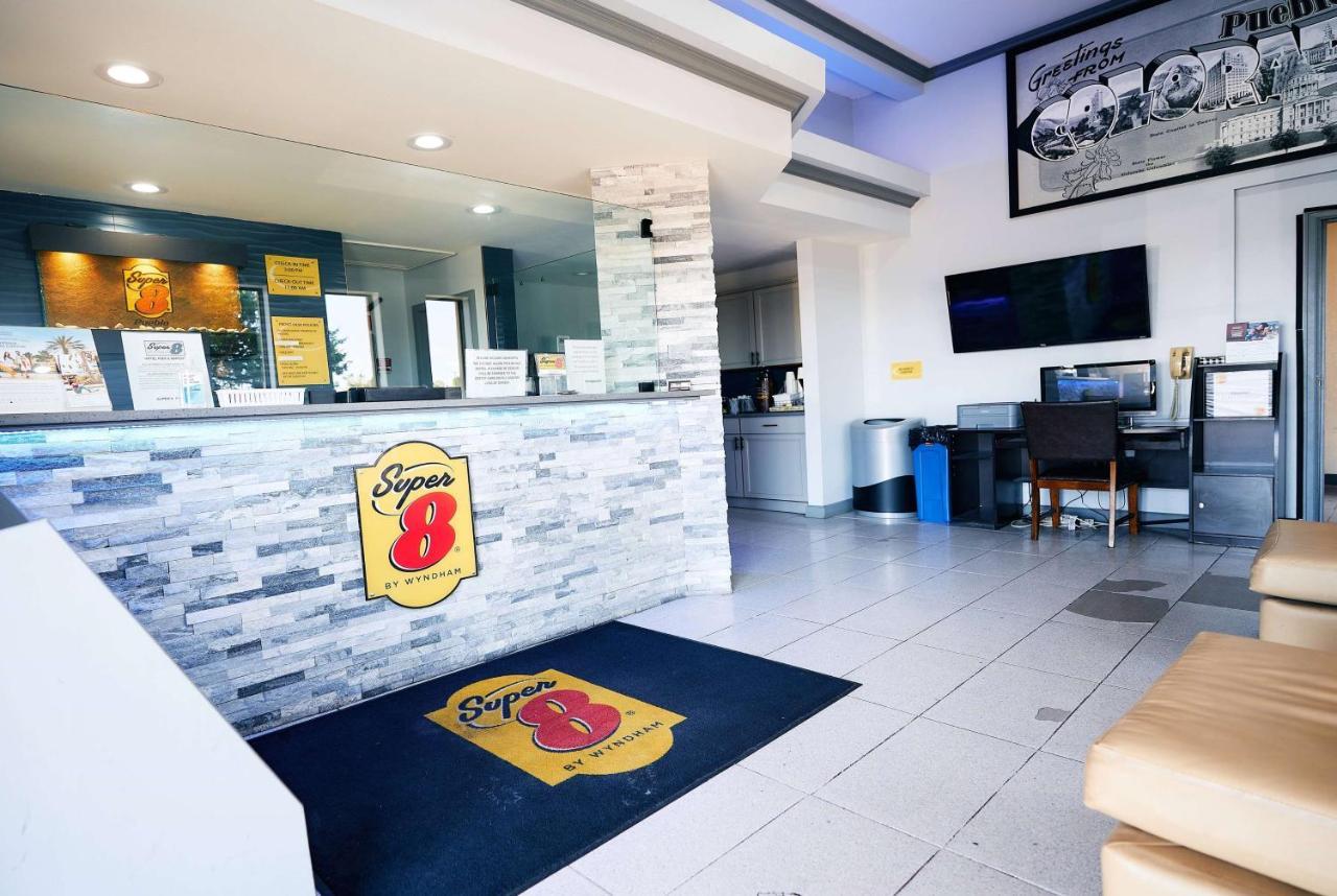 Hotel Super 8 By Wyndham Pueblo Zewnętrze zdjęcie