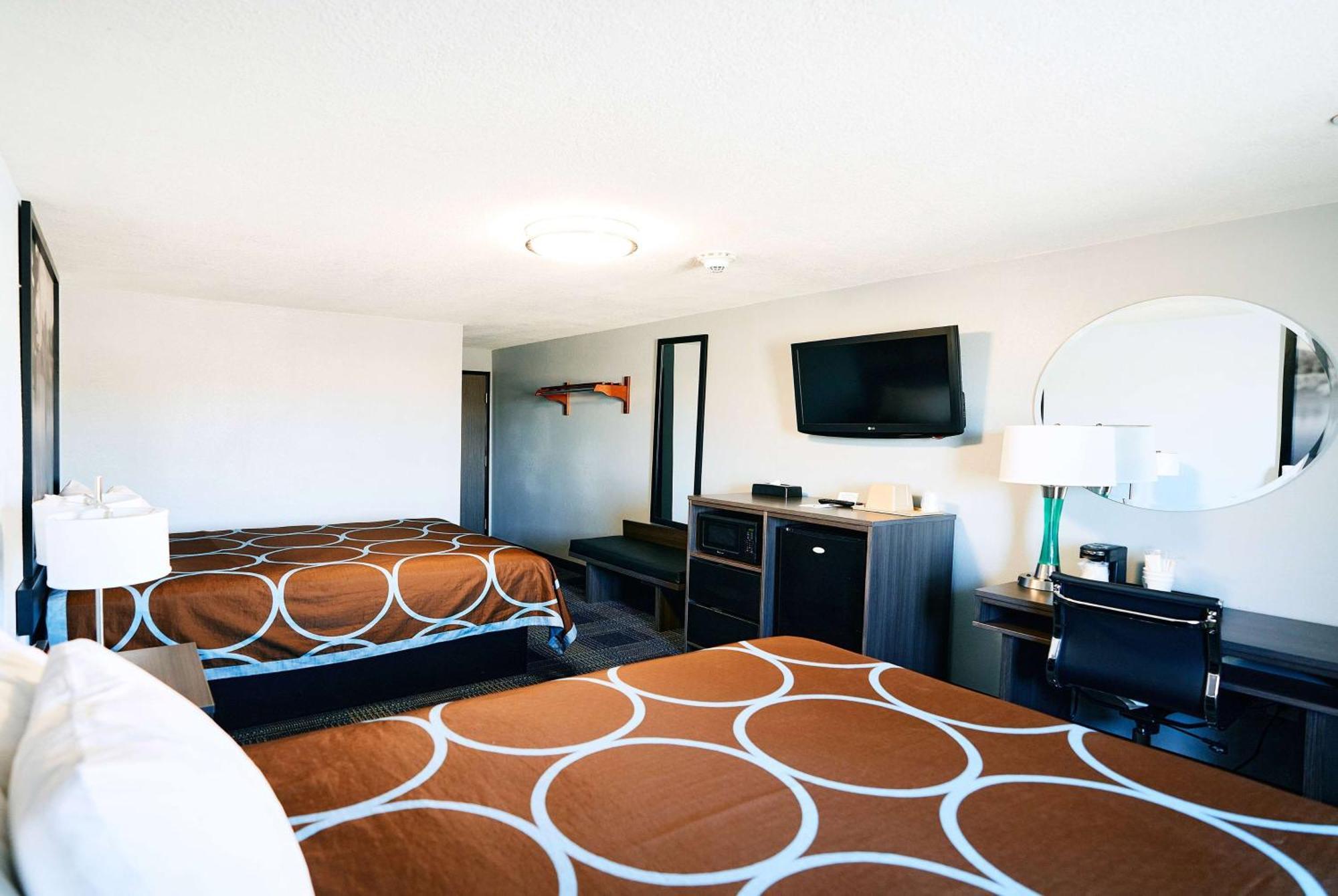 Hotel Super 8 By Wyndham Pueblo Zewnętrze zdjęcie