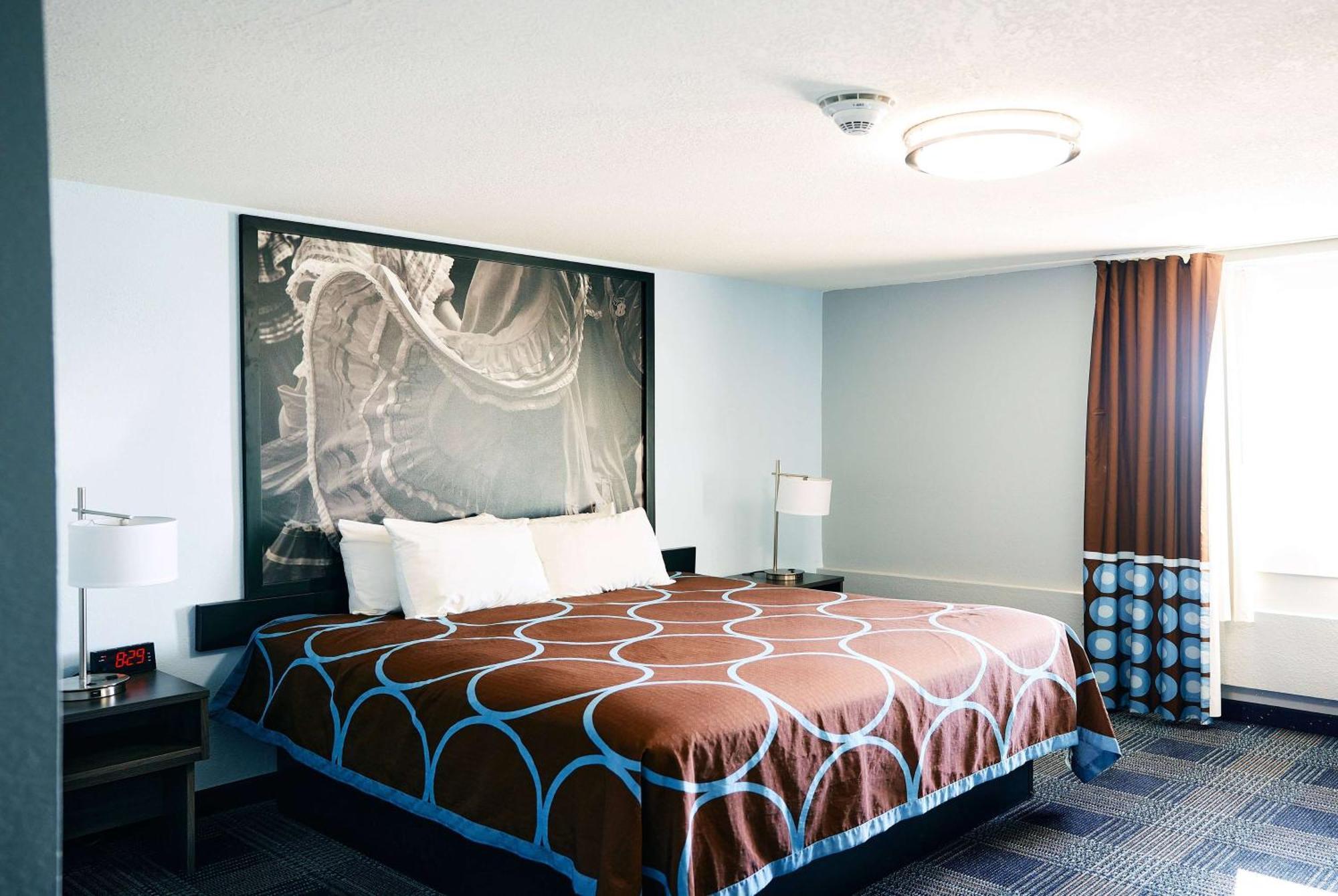 Hotel Super 8 By Wyndham Pueblo Zewnętrze zdjęcie