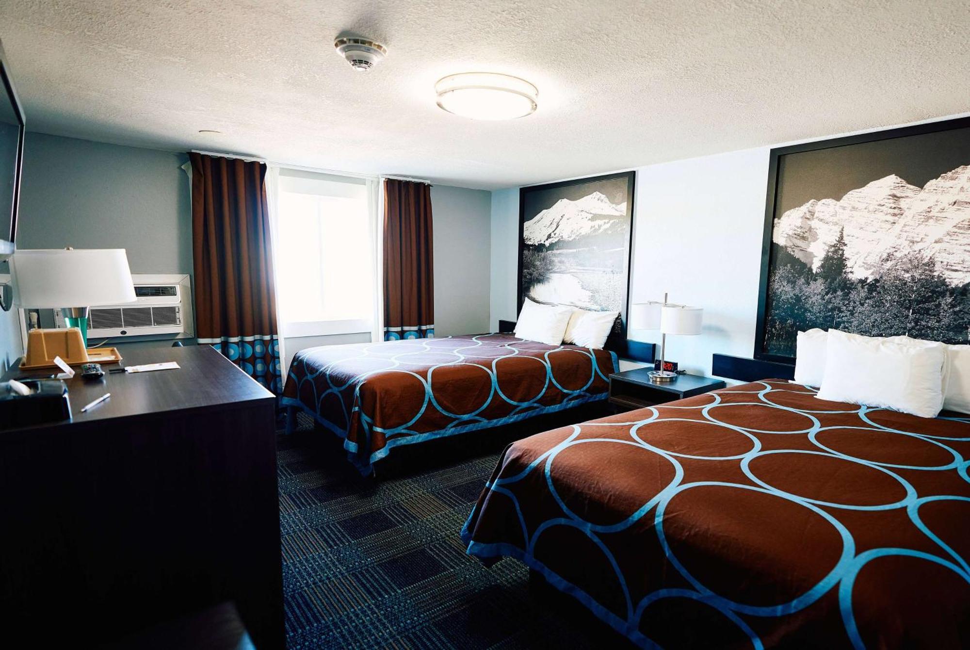 Hotel Super 8 By Wyndham Pueblo Zewnętrze zdjęcie