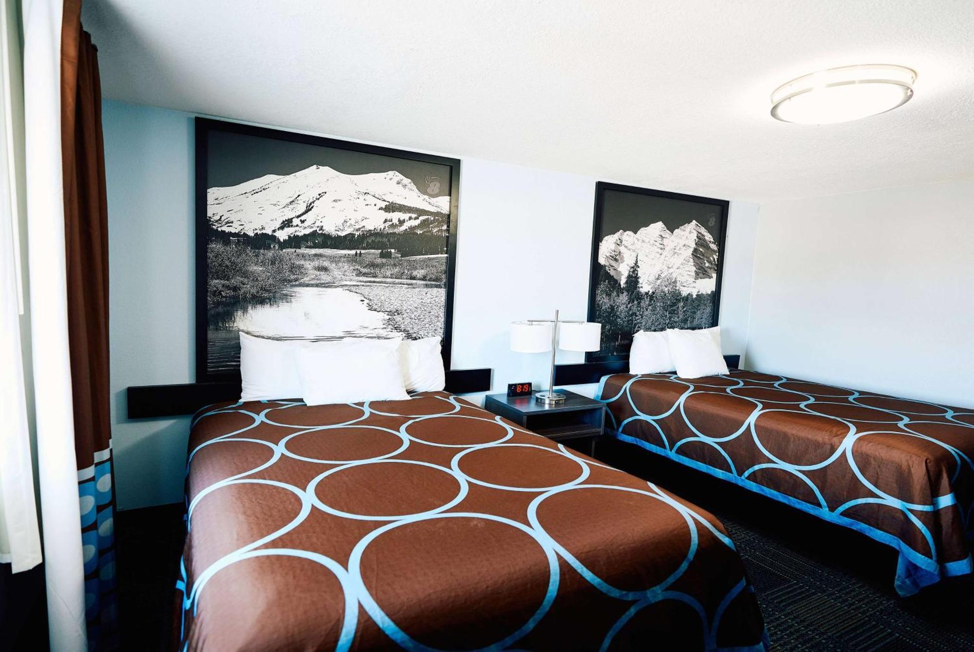 Hotel Super 8 By Wyndham Pueblo Zewnętrze zdjęcie
