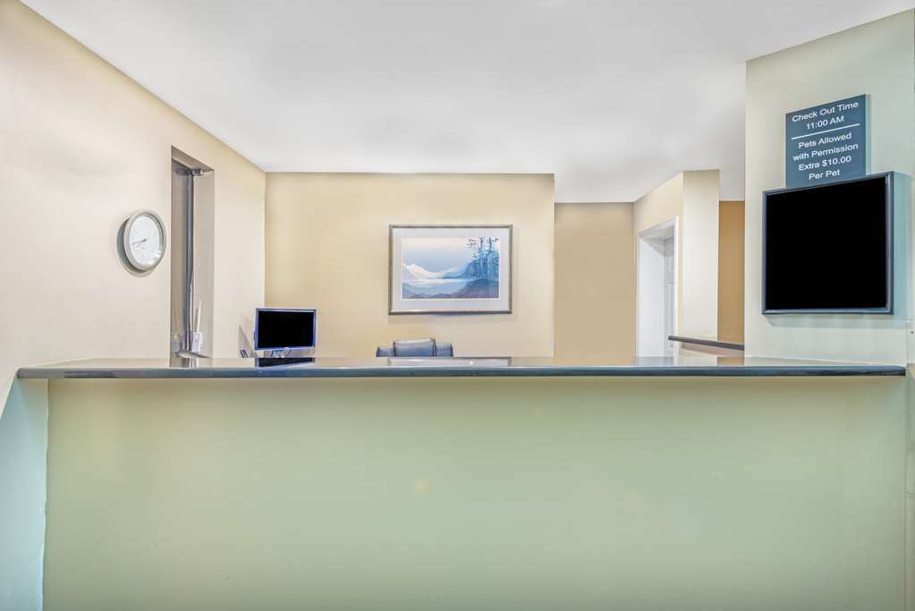 Hotel Super 8 By Wyndham Pueblo Wnętrze zdjęcie