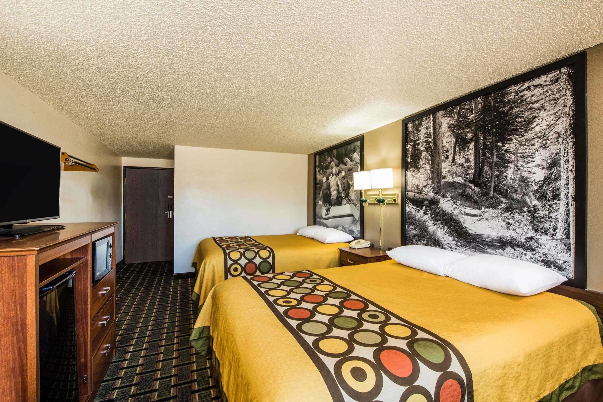 Hotel Super 8 By Wyndham Pueblo Zewnętrze zdjęcie