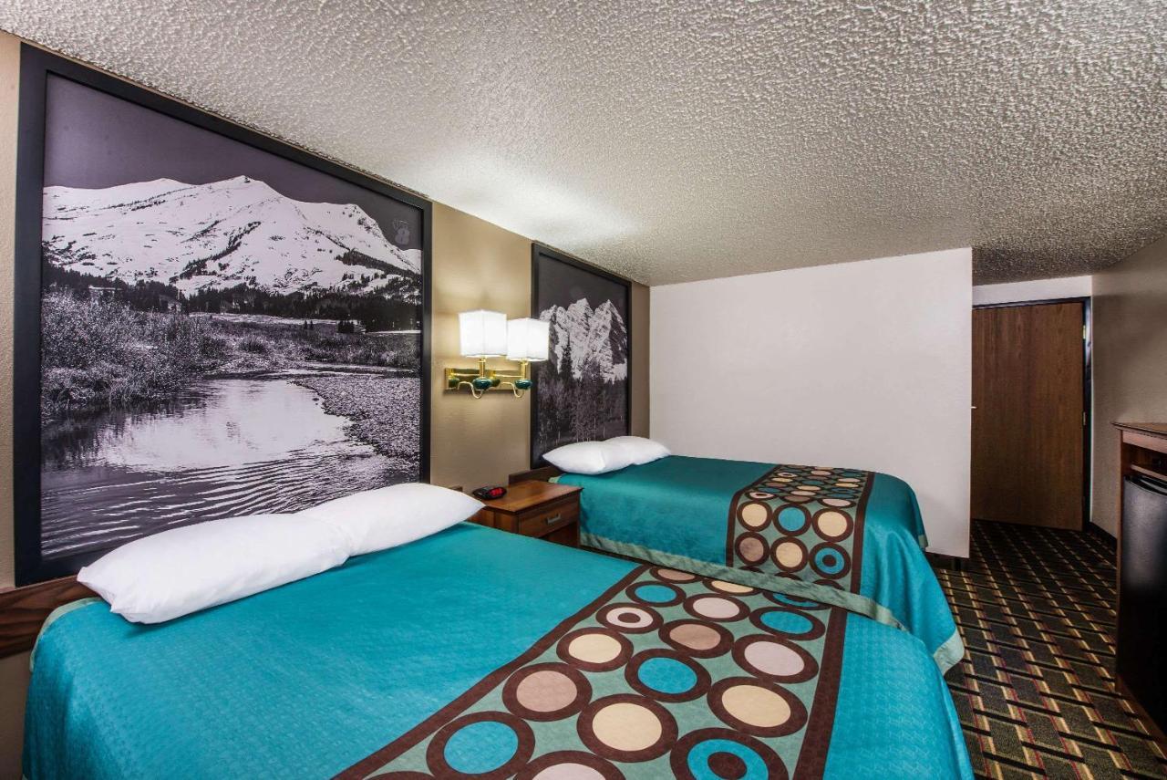 Hotel Super 8 By Wyndham Pueblo Zewnętrze zdjęcie